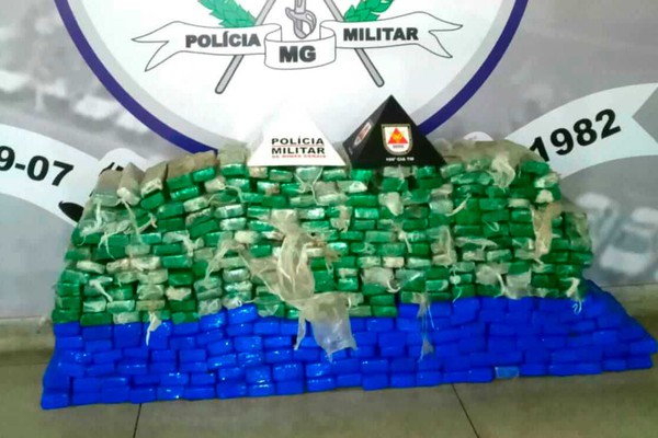 Polícia Militar prende motorista saindo de Uberlândia com carregamento de maconha