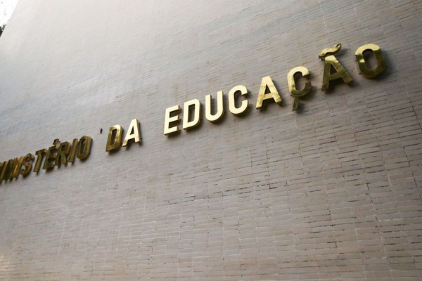 Começa hoje o prazo para pedir isenção de inscrição no Enem 2021