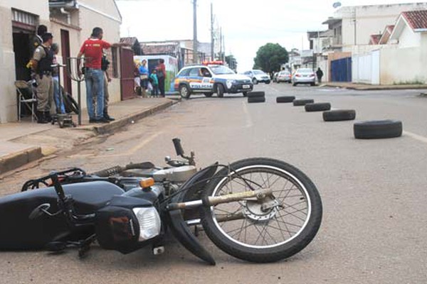 Senhor de 78 anos é atropelado por motociclista quando atravessava rua no Santa Terezinha