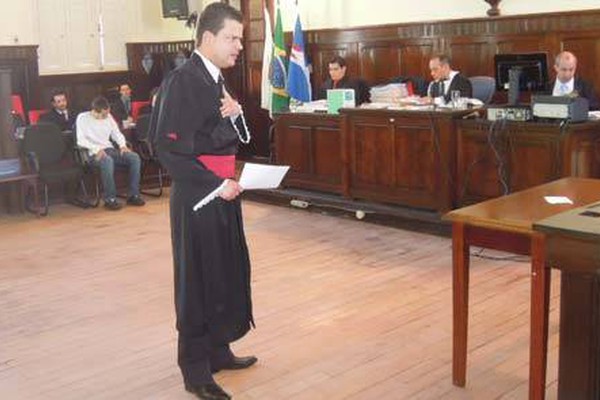 Jovem que matou marceneiro no Jardim Esperança é condenado a 14 anos e meio