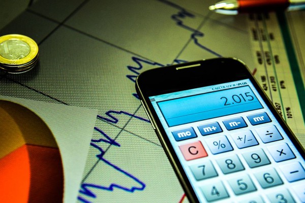 Mercado financeiro reduz previsão de inflação para 4,8%