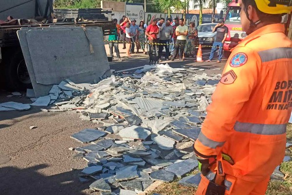 Casal proprietário de marmoraria morre após pedras de granito desabarem em Patrocínio