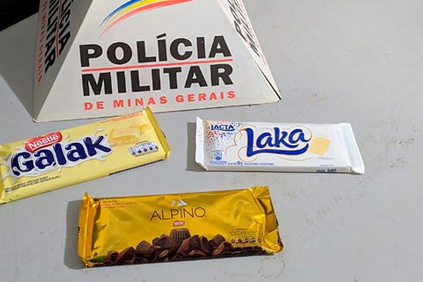 Adolescente coloca chocolate dentro das calças em hipermercado e acaba na delegacia