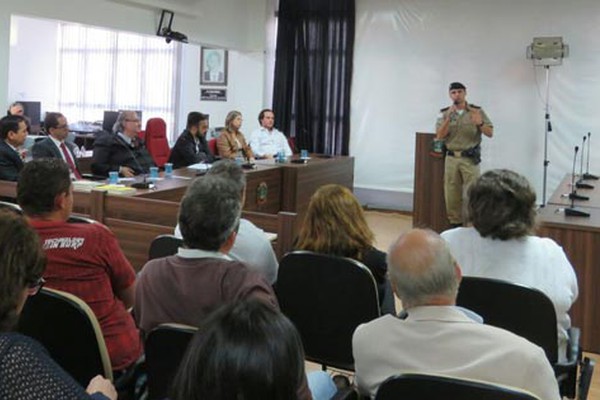 Na Semana de Prevenção às Drogas, autoridades se reúnem em busca de alternativas para conter o problema