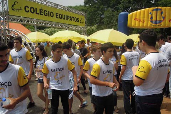 Professores oferecem apoio extra para estudantes no Vestibular 2016 do Unipam