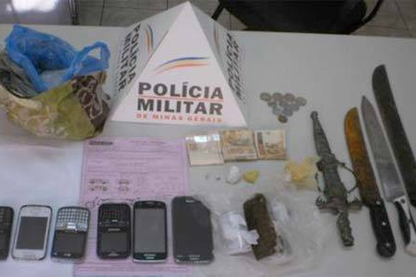 Após denúncia, PM faz monitoramento e prende 5 por tráfico em São Gotardo