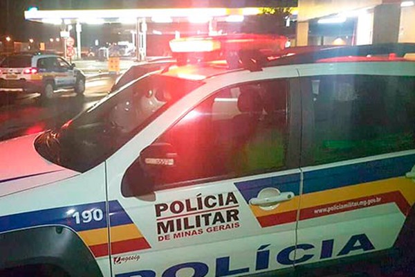 Mulher de 47 anos morre em banheiro de churrascaria e polícia é acionada para apurar o caso