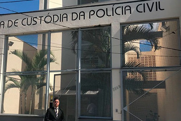 Defesa do Delegado Elber Cordeiro diz que ele se apresentou espontaneamente em BH