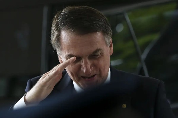 Relatório da PF diz que Bolsonaro movimentou R$ 30,5 milhões em um ano