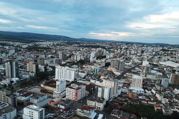 Patos de Minas tem 159.235 habitantes, segundo dados do censo divulgados hoje pelo IBGE