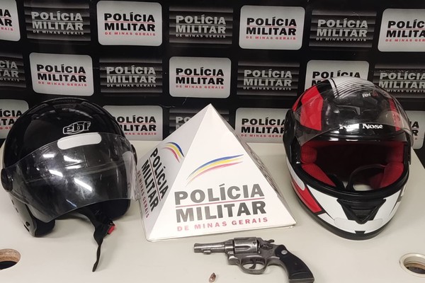 Dupla em moto acaba presa após abrir fogo contra caminhonete por “tomar fechada” no trânsito