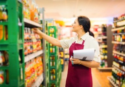 Trabalhadora chamada de “gostosa” pelo gerente de uma rede de supermercados será indenizada em MG