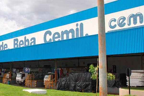 Cemil conquista recertificação internacional que assegura a qualidade dos alimentos que produz