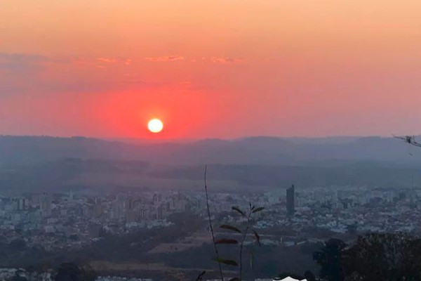 ONG Engenheiros Sem Fronteiras realiza Festival de Sorvete e Mutirão de Limpeza em Patos de Minas