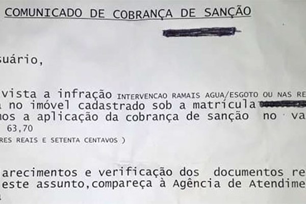 Morador veda vazamento de água em cano da Copasa e é surpreendido com uma multa