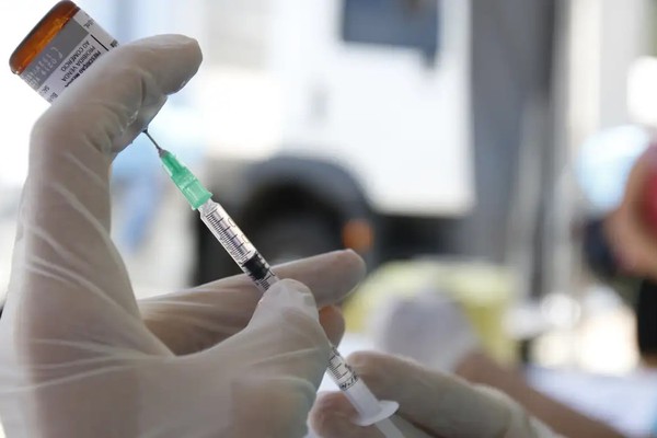 Campanha Nacional de Multivacinação começa hoje em todo o país