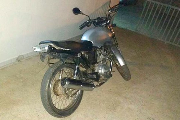 Adolescentes são apreendidos após caírem de moto durante fuga na MGC-354