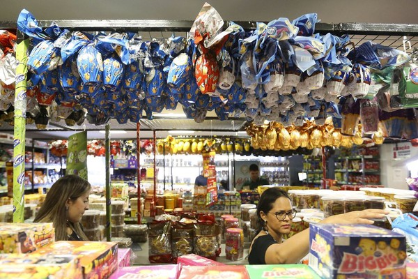 Pandemia afeta venda de chocolates, pescados e a hotelaria na Páscoa