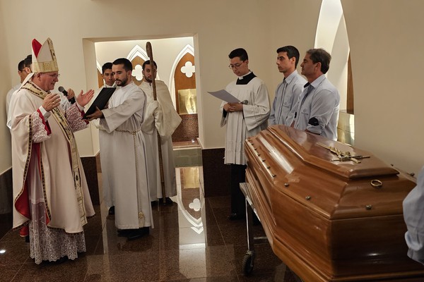 Abertura das comemorações dos 70 anos da Diocese de Patos de Minas tem momentos de fé e emoção