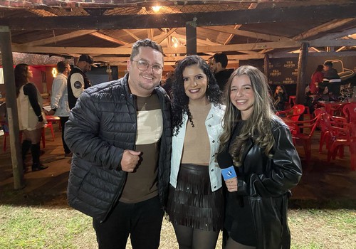 Patenses elogiam espaços da Fenamilho e afirmam que estão ansiosos para os shows; veja ao vivo