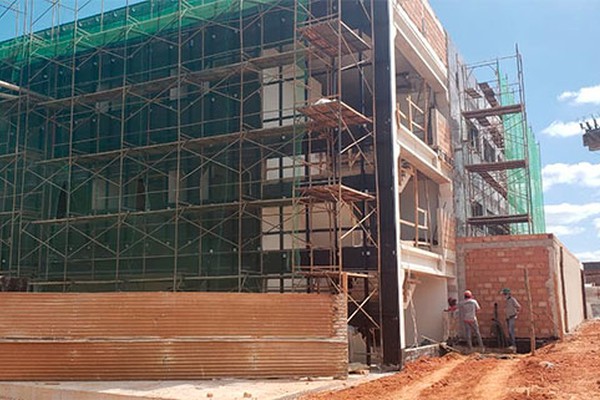 Em fase de acabamento, obras da nova sede da Justiça Federal serão entregues em junho