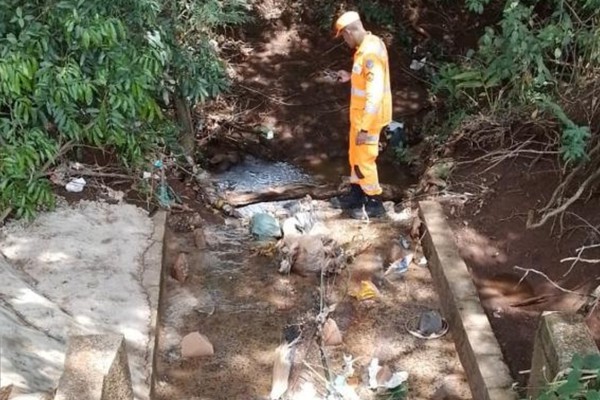 Irmãos de 5 anos e de 10 anos são arrastados por enxurrada na cidade de Sacramento