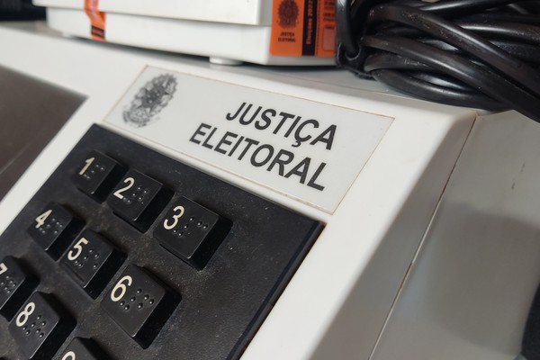 Quem não votou no primeiro turno pode votar no segundo normalmente, explica juíza eleitoral