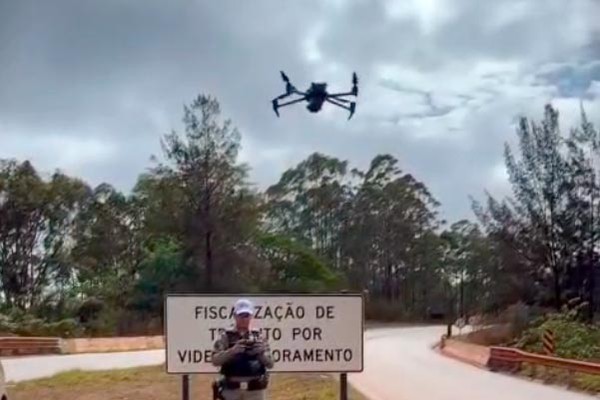 Polícia Militar Rodoviária passa a usar drones para fiscalizar rodovias em Minas Gerais