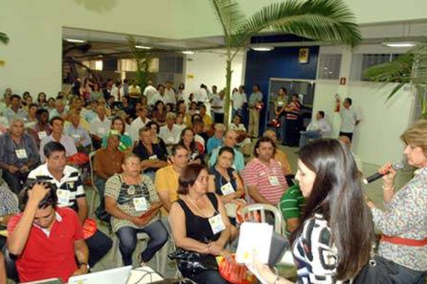 Delegados elegem 20 demandas para o Orçamento Municipal 2012