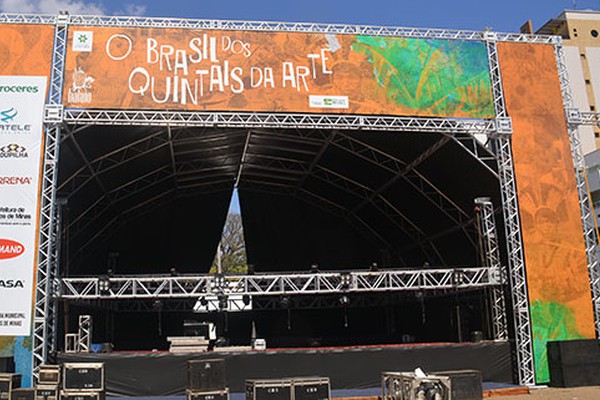 Últimos preparativos para início do Balaio de Arte e Cultura começam a ser montados em Patos de Minas