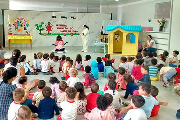 Centro Educacional da Casa das Meninas apresenta peça teatral para ensinar questões étnicas raciais