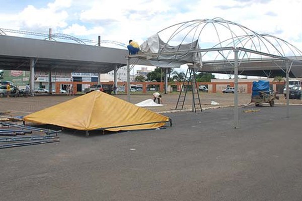 Preparativos para Reveillon na Orla da Lagoa Grande em Patos de Minas já começaram