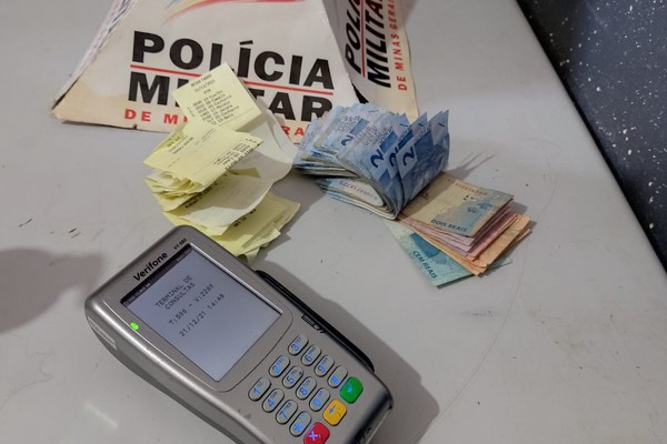 Comerciante é preso após ser flagrado vendendo jogo do bicho em bar na Rua Silva Guerra