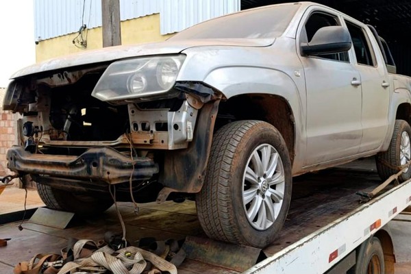 Polícia apreende carros que teriam sido adquiridos com dinheiro de desvio milionário em Carmo do Paranaíba