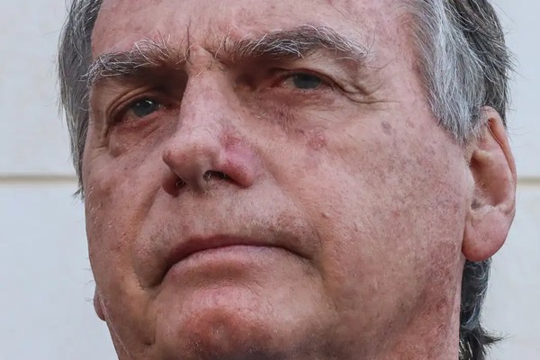 Bolsonaro atuou de forma "direta e efetiva" para tentar golpe, diz PF