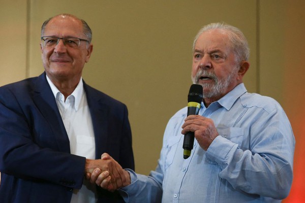 Lula e Alckmin serão diplomados hoje presidente e vice-presidente