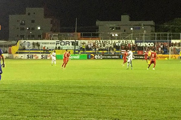 Após empate em 2 a 2, URT perde 4 pênaltis e é eliminado pelo Vila Nova na Copa do Brasil