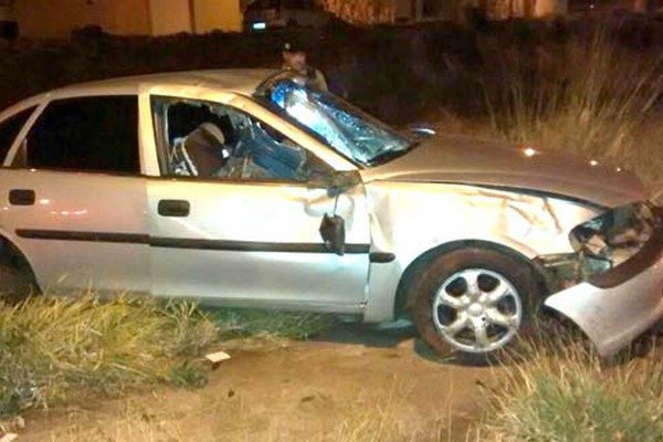 Jovem tenta fugir da Polícia, mas cai em ribanceira e acaba preso com pistola carregada