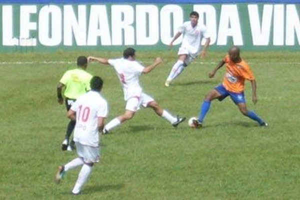 URT vence o Brasília em amistoso de casa cheia no Estádio Zama Maciel