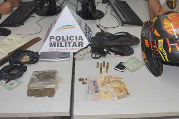 PM conduz sogro e nora e apreende arma, crack e meio quilo de maconha