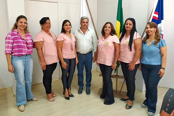 Novos Conselheiros Tutelares tomam posse em cerimônia na Prefeitura Municipal