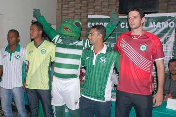 Em noite de festa, E.C. Mamoré apresenta uniforme para temporada 2013