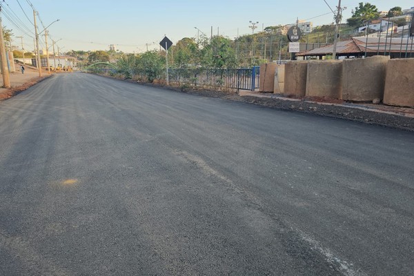 Pavimentação é concluída e trânsito na segunda pista da avenida Fátima Porto está liberado