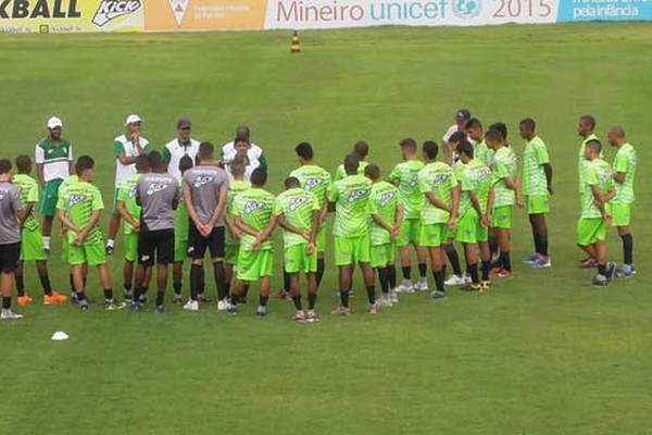 Mamoré supera dificuldades e uma vitória pode garantir a volta à elite do futebol mineiro