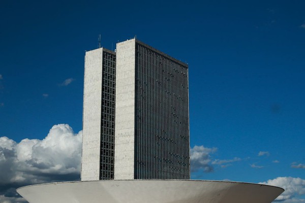 Câmara conclui votação da reforma tributária