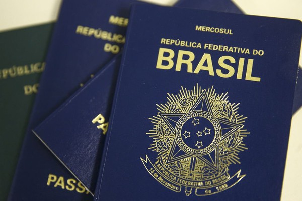 Brasileiros esperam quase 20 meses para obter visto dos EUA