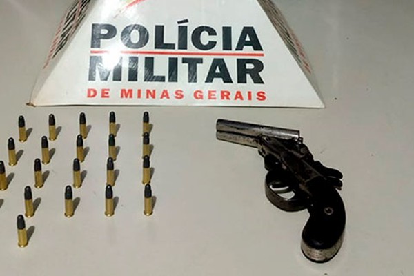 PM vai atender desavenças entre vizinhos e jovem acaba preso com arma de fogo em Patrocínio