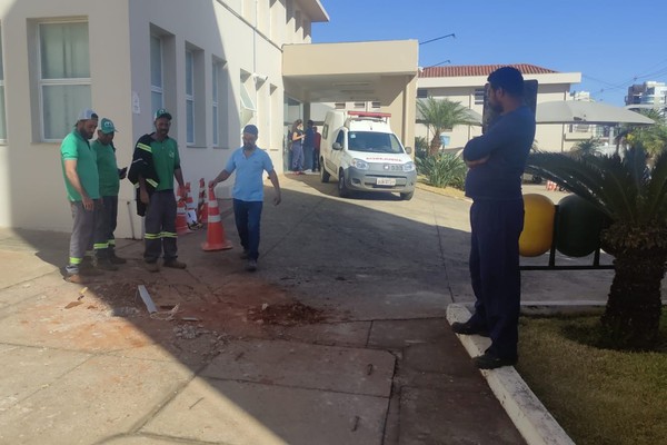 Empresa faz sondagem no solo para início da ampliação do Hospital Regional, em Patos de Minas