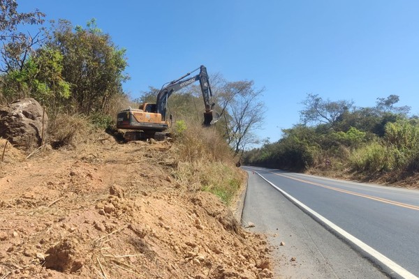 DNIT inicia obra para reduzir risco de acidentes no encontro da BR 365 com a Estrada da Serrinha