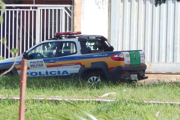 Ambientalistas acusam moradores de arrancarem árvores plantadas na Orla da Lagoa Grande